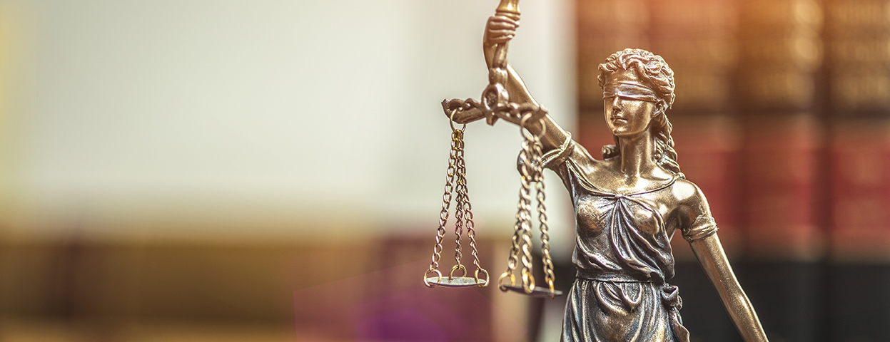 Startseite Headerbild-Justitia